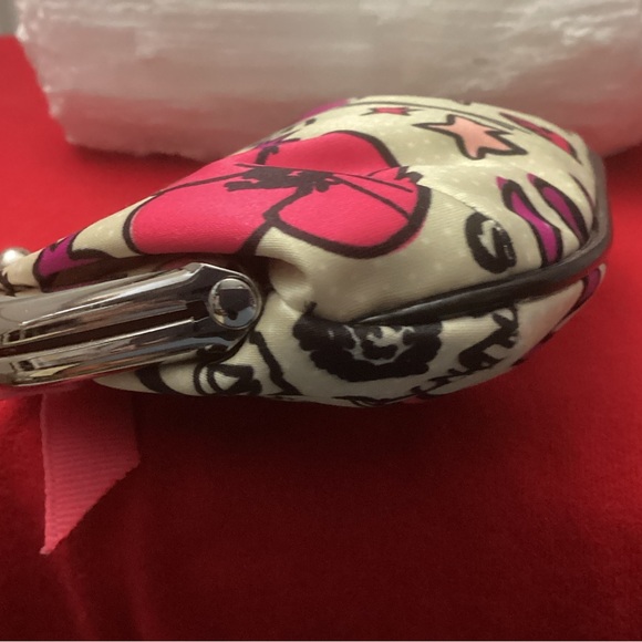 Coach Poppy Graffiti coin pouch - Picture 6 of 7